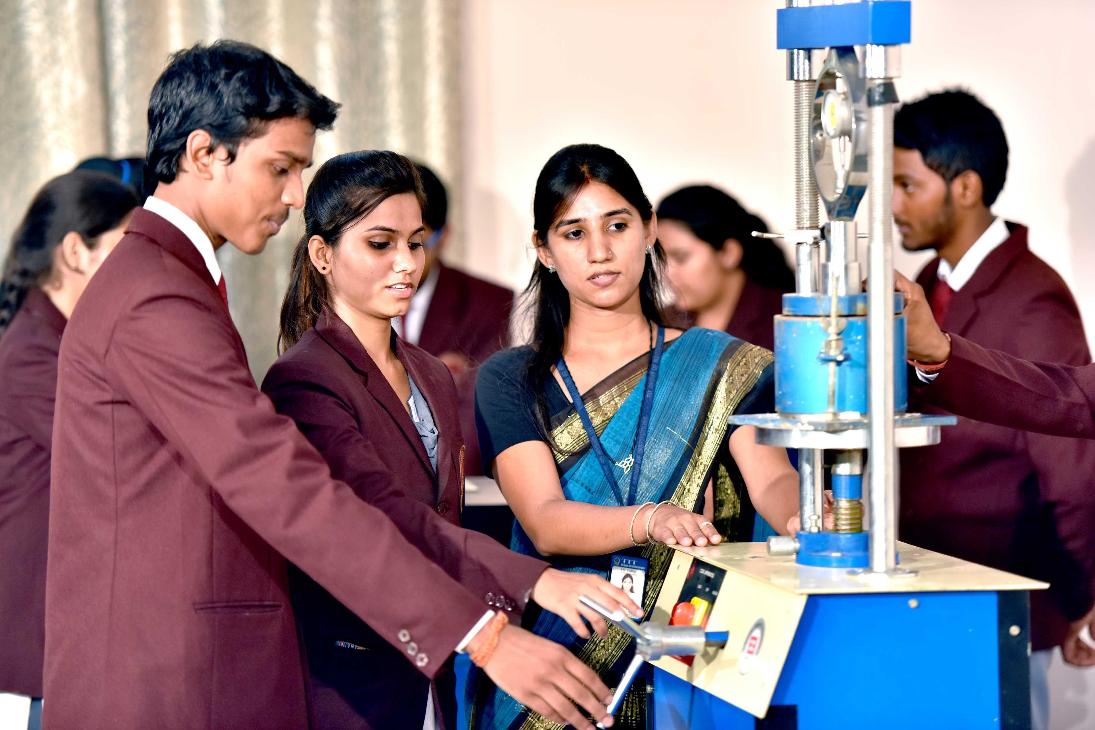 Technocrats Group of Institutions Bhopal Labs photo 2